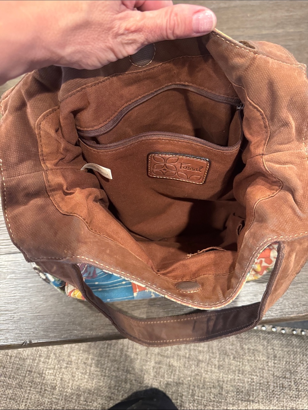 Fossil Patchwork Floral Shoulder Bag in Multi and Brown Accents - Picture 3 of 6